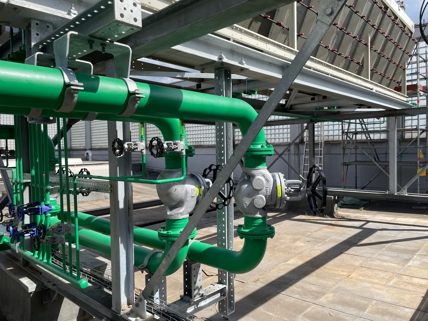 DESA-OM Referenzprojekt: Rohrleitungsmontage — Frankfurt-Mainova AG — Bild 1